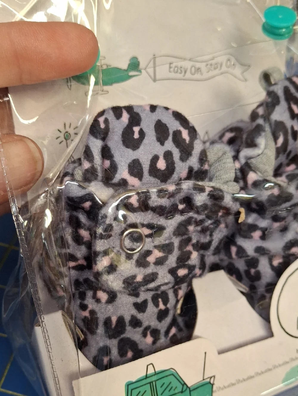 Robeez Gray and Black Leopard Print Baby Shoes 3-6 mths New